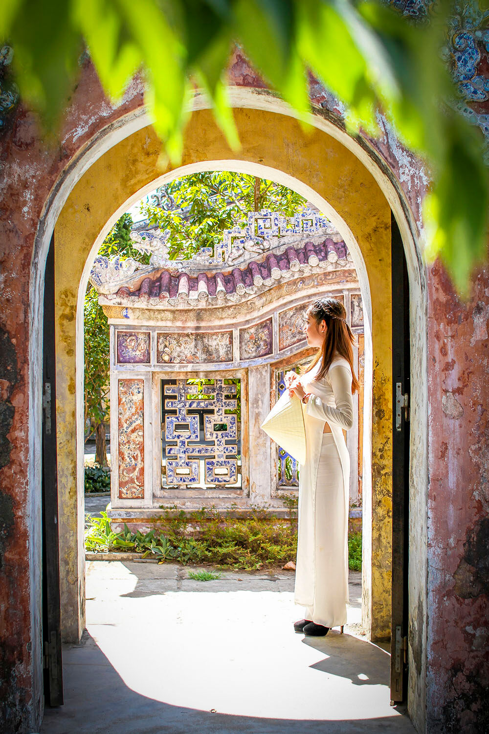 Experience Vietnam’s adventure with visa-prepared tours